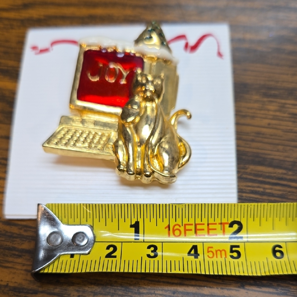 Holiday Gold Cat and Computer Brooch - Picture 3 of 4